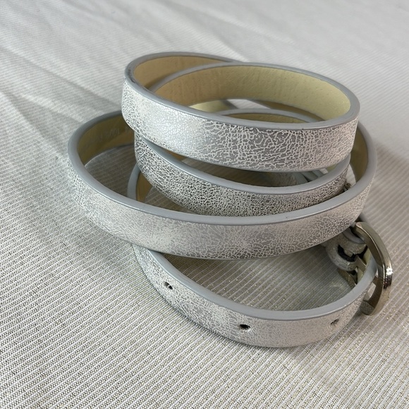 Reitmans Narrow Silver Metallic Crackled Rhinestone Belt Vegan Leather Size L - Picture 9 of 9